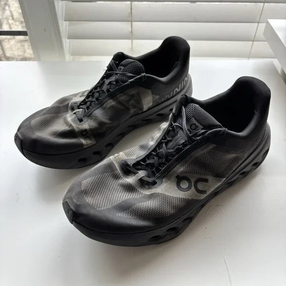 Oncloud Cloud Surfer Next Black Eclipse Men's 11.5 Running Train Gym‎